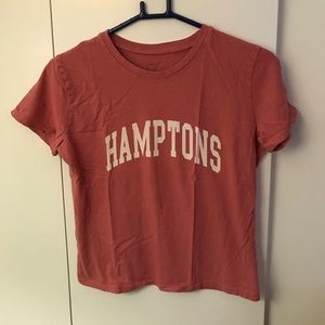 Brandy Melville Hamptons graphic tee